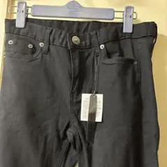お値引き中ブラックカットデニム