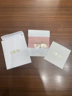 Dior 星と円チャーム ネックレスのサムネイル