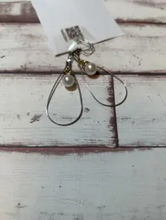 #3パール付きフックピアス