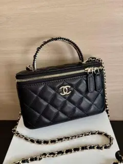 Chanel ブラック ショルダーバッグ