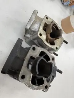 NSR50系　シリンダー前期　EX側スタッドボルト無し NSR50系 シリンダー前期 EX側スタッドボルト無し - メルカリ