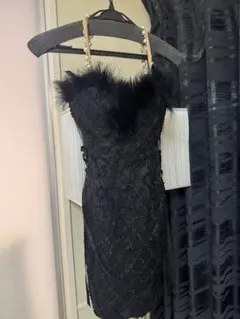 ブラックファータイトドレス