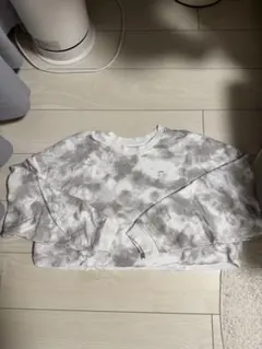 Bershka トレーナーのサムネイル