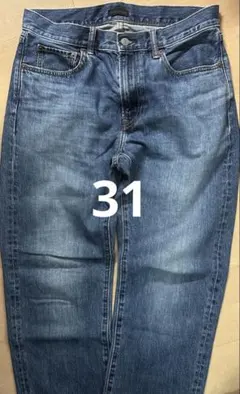 ユニクロ　メンズ　レギュラーフィットジーンズ　31