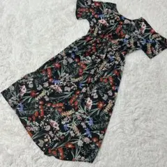 【c5610】✨美品✨mystic ワンピース 膝丈　総柄　半袖