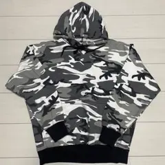 グレー迷彩フード付きパーカー