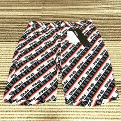 新品タグ付き　ピン　ハーフパンツ　メンズ　ゴルフウェア　S ショートパンツのサムネイル