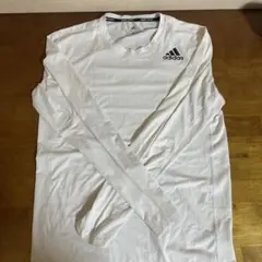 adidas TECHFIT Lサイズ 長袖Tシャツ　コンプレッションウェア