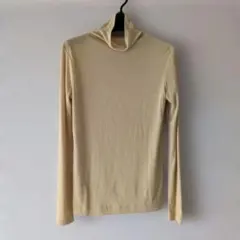 ユニクロ　シアージャージータートルネックT　長袖　レディース　イエロー