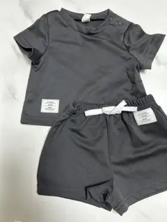 ダークグレー Tシャツとショートパンツセット セットアップ