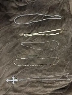 ネックレスセット ビーズと十字架ペンダント5本まとめ売り