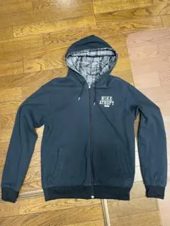 ナイキ　リバーシブルジャケット　ナイロンジャケット　M