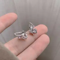 蝶　ピアス　韓国ピアス　シルバーピアス