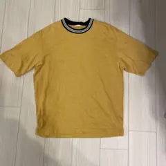 GU Tシャツ　マスタード　黄色　Sサイズ