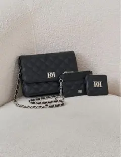 【新品】Darich DDロゴキルティングトラベル　パスケース　BLK