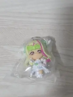 新品未使用♪キミとアイドルプリキュア キーホルダー キュアズキューン