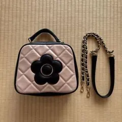 MARY QUANTスクエアキルトデイジーパッチ 2WAYショルダー