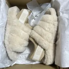 UGGアグ W FLUFF YEAH ミュールサンダル24サイズのサムネイル