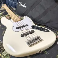 SQUIER Affinity Jazz Bass V ５弦ベースのサムネイル