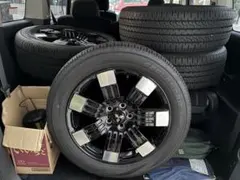 新型デリカd5 純正ホイールセット 新車外し タイヤ 三菱18インチ