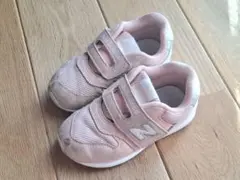 New Balance ピンク スニーカー ベルクロ