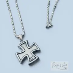 y061009 GUESS レザーコード ネックレス ロゴ シルバー チョーカー 