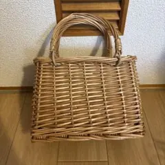 ピクニックやお花見に カゴバッグ