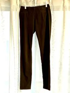 ユニクロストレッチブラウンパンツ