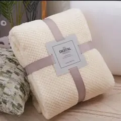 アイボリー　ブランケット あったか ひざ掛け 毛布 北欧 ソファ　 防寒　327