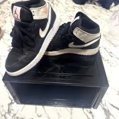 Nike Air Jordan 1 ブラック/シルバー