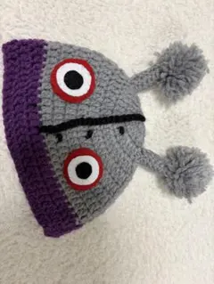 だだんだん　ニット帽