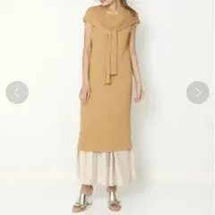 Alluge レイヤードショルダーデザインワンピース M ベージュ ノースリーブのサムネイル