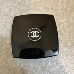 CHANEL アイシャドウパレット