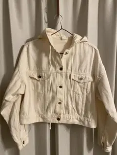 アイボリー フード付き クロップドジャケット
