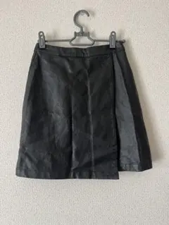 Emsexciteフェイクレザーラップミニスカート