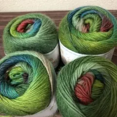 グラデーションウールヤーン4玉 ピーコックカラー