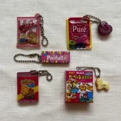 ガチャガチャ　カプセルトイ　ピンク　まとめ売り