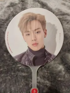 MONSTA X ショヌ　うちわ