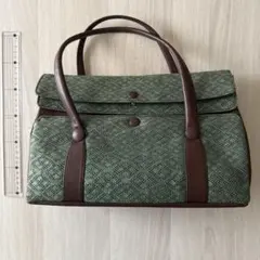 緑色の織物ハンドバッグ