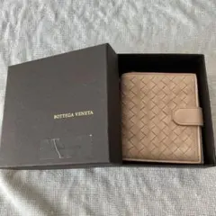 BOTTEGA VENETA イントレチャート 二つ折り財布　ピンクのサムネイル