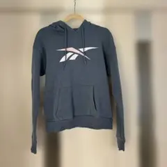 Reebok フード付きパーカー