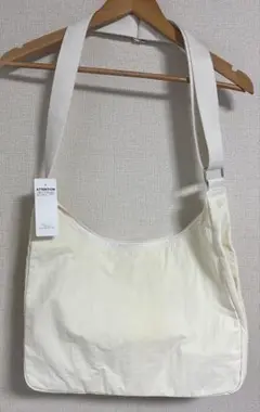 GU ラウンド ショルダーバッグ 未使用 訳あり