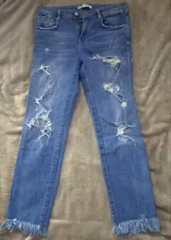 ゲリラ値下げ中　ZARA ダメージ加工　デニム