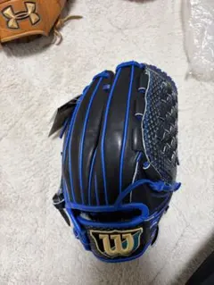 Wilson ウィルソン 軟式グローブ 黒/赤 投手用 コユニ MLB - メルカリ