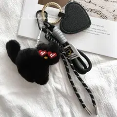 韓国　じゃらじゃらキーホルダー もふもふ 猫　帽子クリップ　パラコード　ぬい活