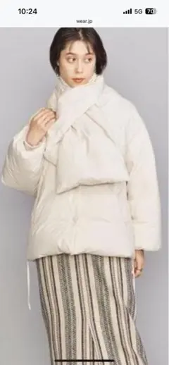 ホワイト ダウンジャケット