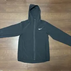Nike フード付きブラックジャケット