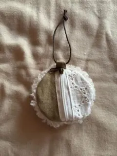 Item thumbnail for item 208769a5-28a8-408f-866b-4acd5f1fd8bf