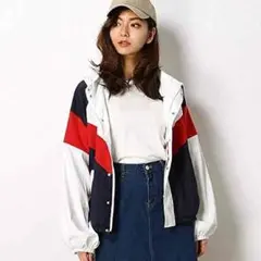 イング　ブロッキングスポーツブルゾン