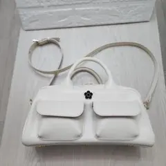 2025年最新】MARY QUANT カラー：ホワイト系 ショルダーバッグの